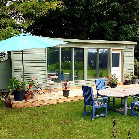Готель The Cozy Shed Stow-on-the-Wold Екстер'єр фото
